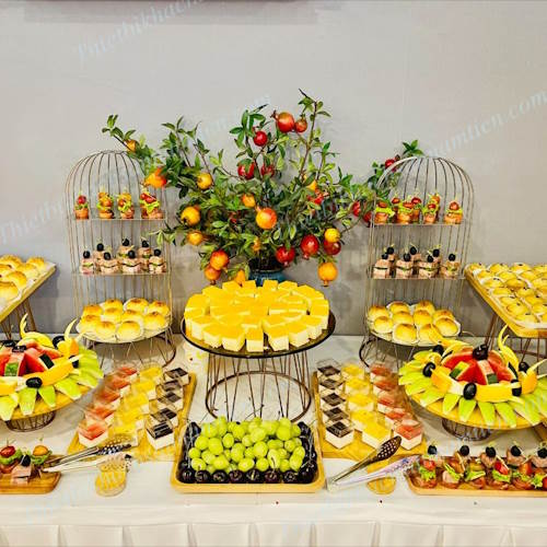 dung-cu-trang-tri-tiec-buffet-dep-sang-trong-gia-re-cho-nha-hang-h11
