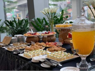 Những Ưu Điểm Bình Đựng Nước Ép Hoa Quả Buffet Có Vòi